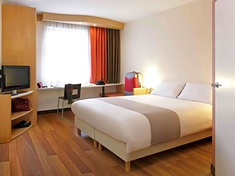 Double Standard Room for Double Use