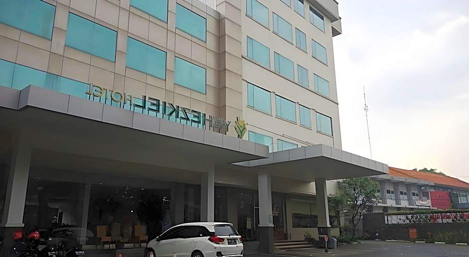 Hotel Yehezkiel Surapati Mitra RedDoorz