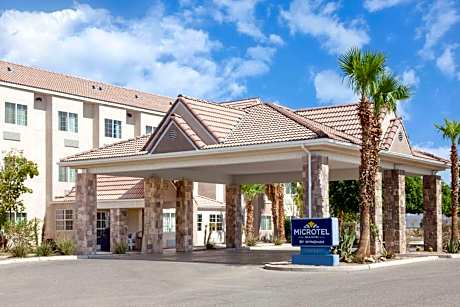 Microtel Inn & Suites by Wyndham Wellton