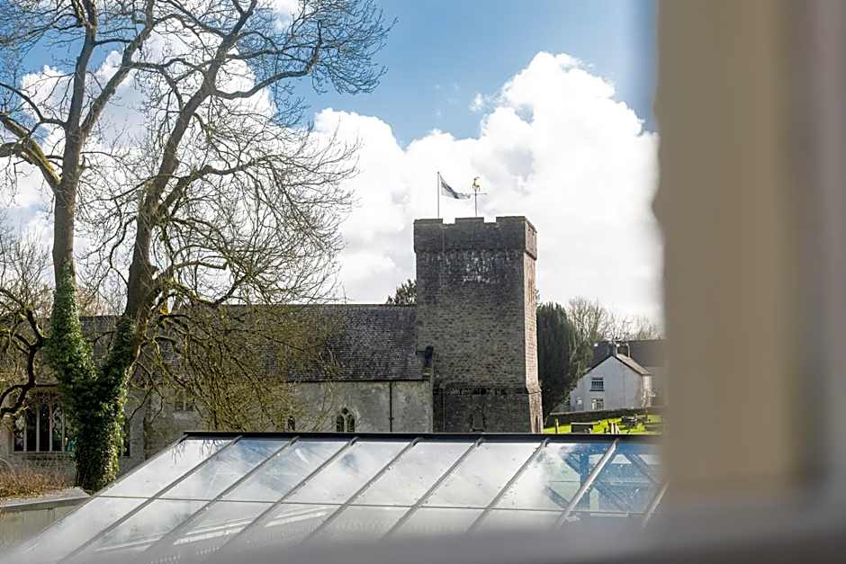 Fox And Hounds Llancarfan