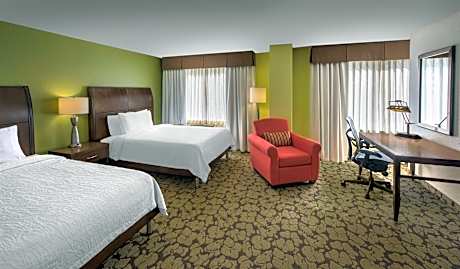Queen Room with Two Queen Beds - Hearing Access