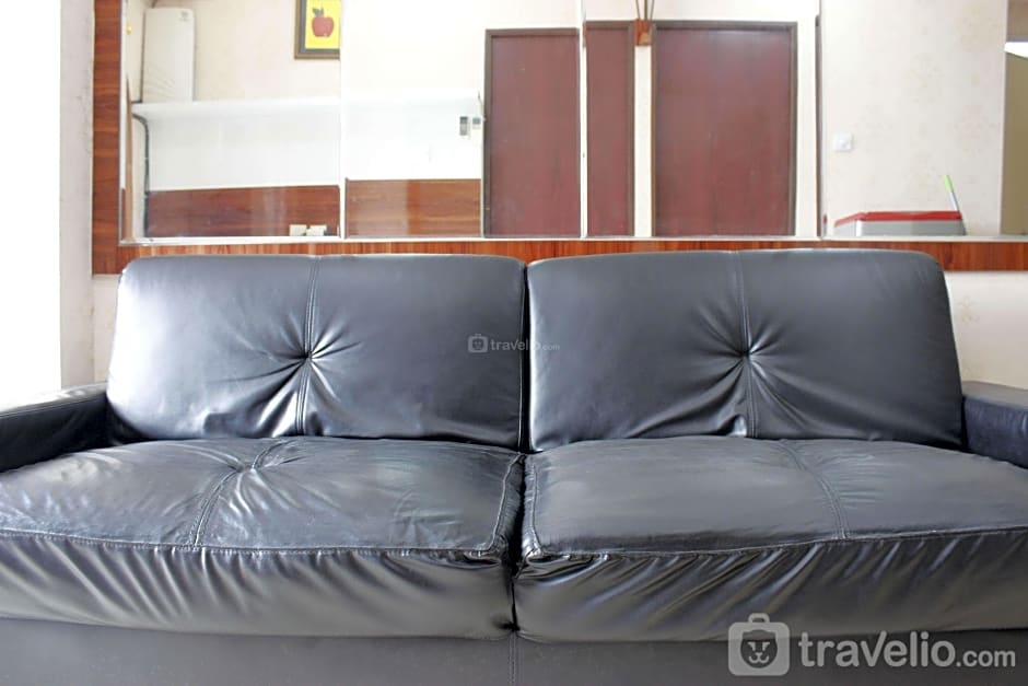 Cozy 2BR Tamansari Panoramic Apartment By Travelio