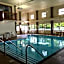 Econo Lodge Inn & Suites