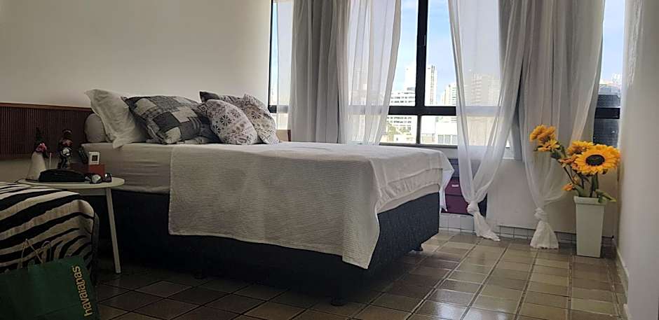 Farol Barra flat 412