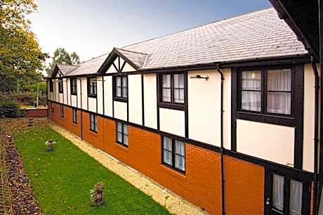 Premier Inn Manchester - Swinton