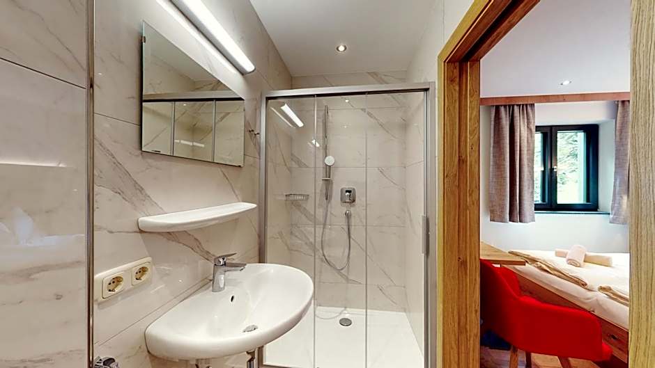 Pension Lederergütl - Jokercard & Parkplatz inkl