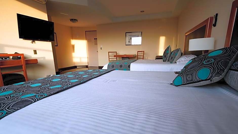 Hotel Abastos Plaza