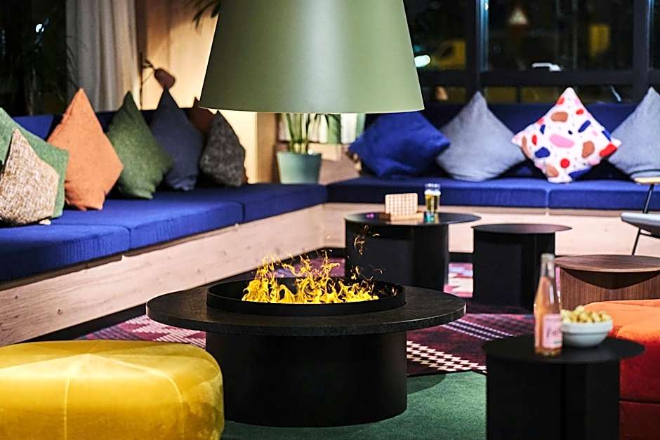 Moxy Annecy