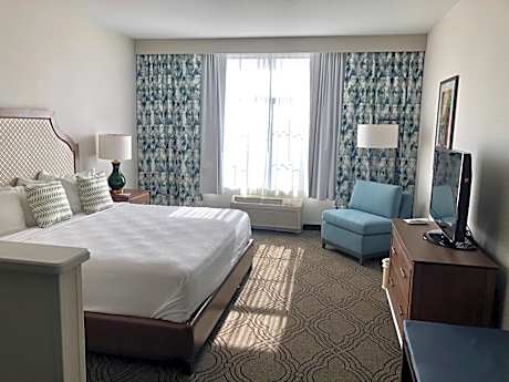 Suite-1 King Bed, Communication Assistance, Non-Smoking, Full Breakfast