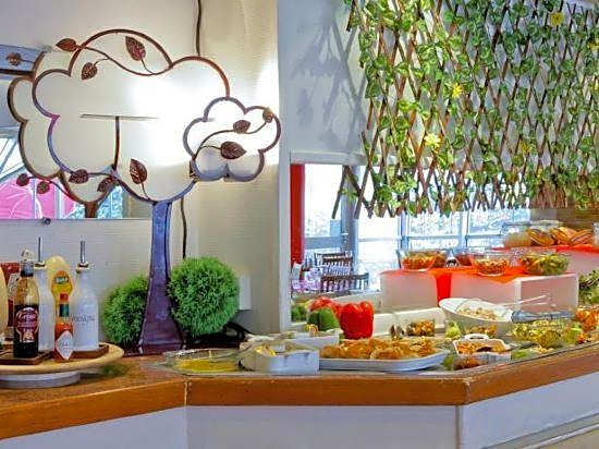 B&B HOTEL Grenoble Universite 2