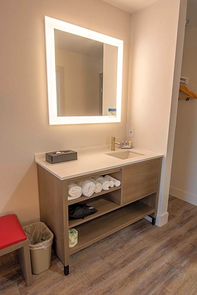 Comfort Inn Battle Mountain - Midway Between Elko and Winnemucca