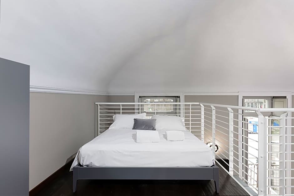 Q71 TIMELESS SUITES