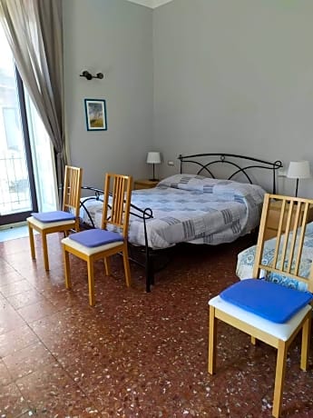 Comfort Triple Room with Private External Bathroom