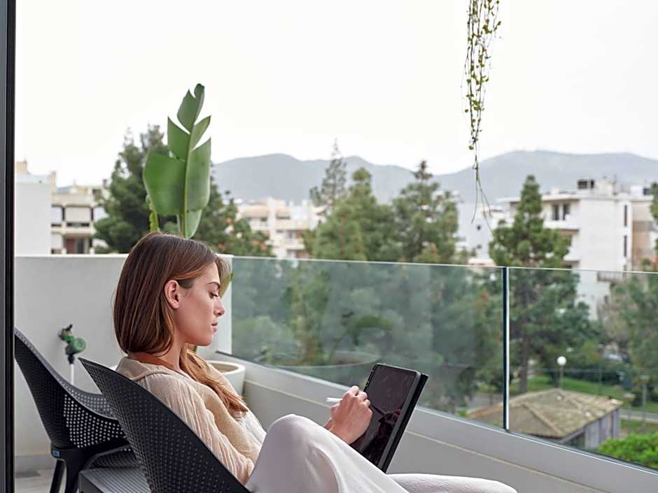 Bond Smart Living Suites