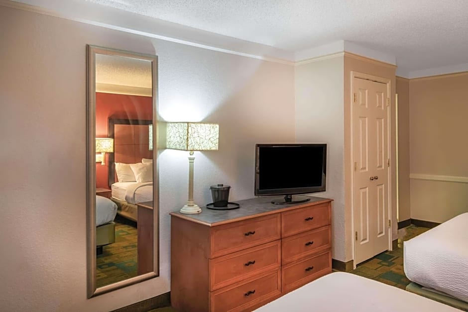 La Quinta Inn by Wyndham Colorado Springs Garden of the Gods