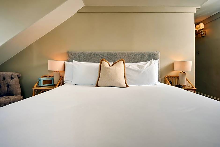 The Godolphin Hotel