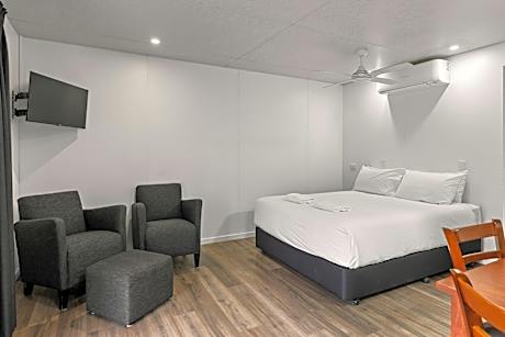 Standard Studio Cabin