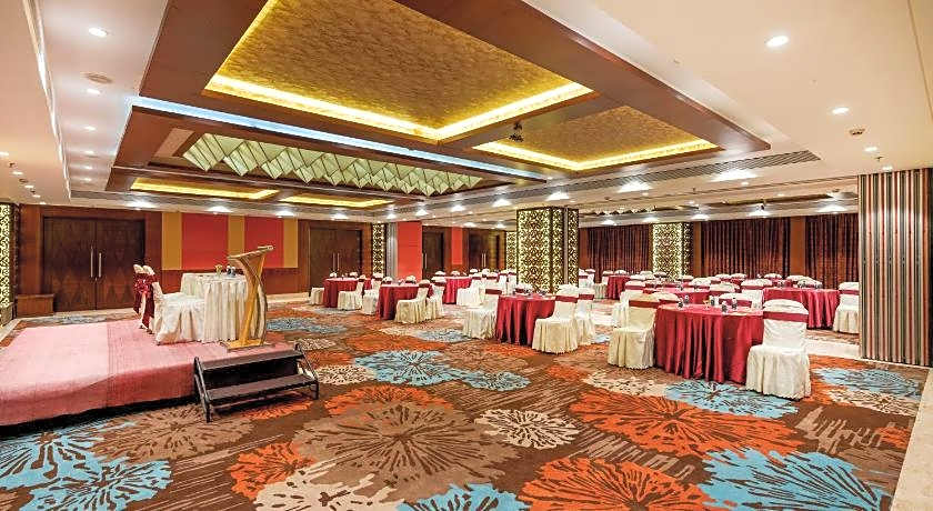 Express Inn The Business Luxury Hotel