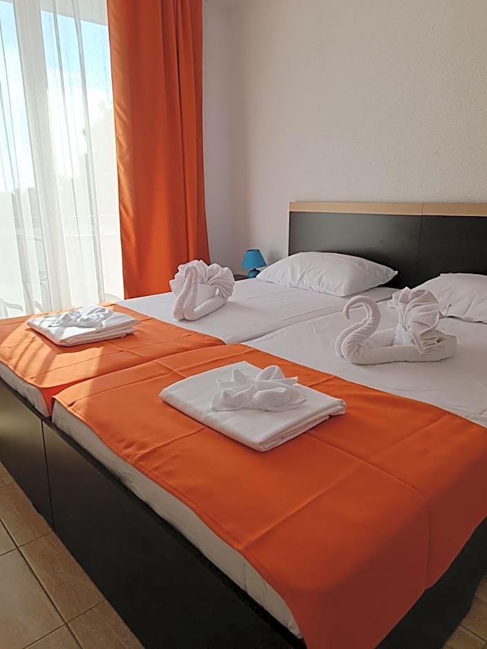 Hotel Cosmos