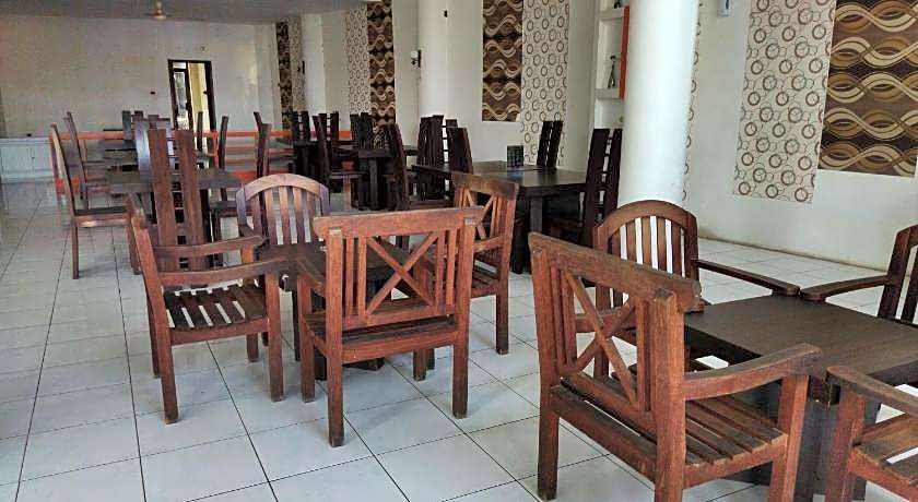 Royal Kencana Hotel powered by Cocotel