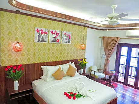Deluxe Double or Twin Room with Balcony