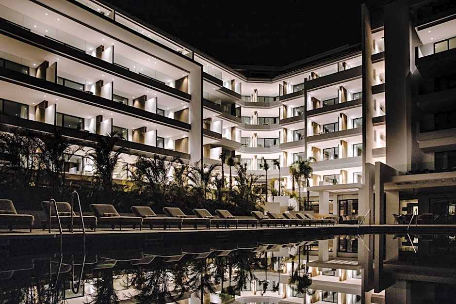 THE FLAG HOTEL Marbella, Estepona Adult Recommended