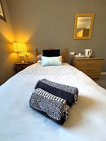 Single Room with Shared Shower and Toilet