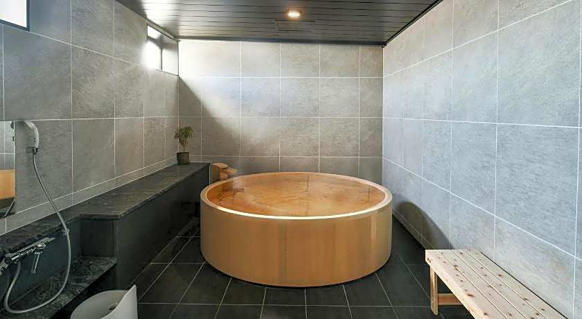 REF Matsuyama City Station BY VESSEL HOTELS