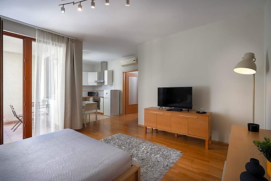 Central Passage Apartments by Vagabond Downtown