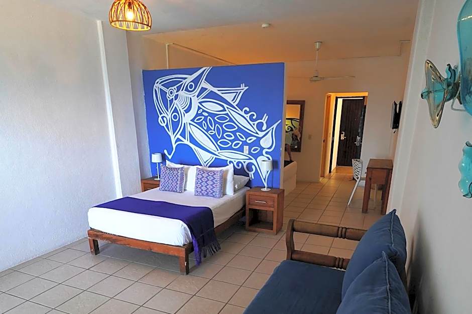 Emperador Vallarta Beachfront Hotel and Suites