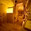 Crassus Cave Hotel
