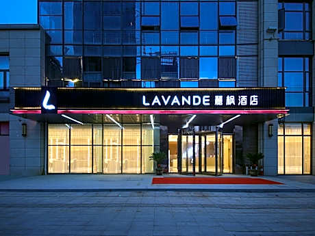 Lavande Hotel Wuhan Optics Valley Technology Exhibition Center