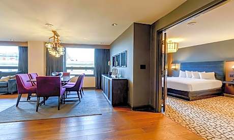 Chief Of State Suite 1 King Bed