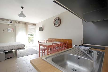 Studio with Terrace