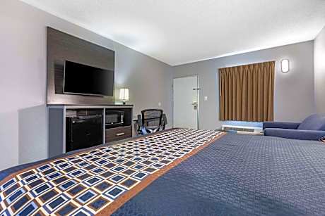 King Room - Accessible/Non-Smoking