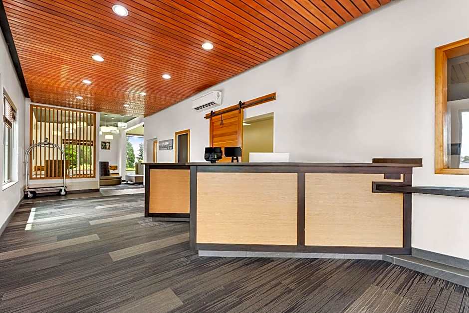 Quality Inn & Suites Clackamas - Portland