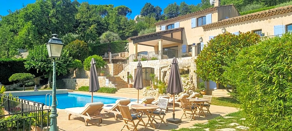 Loup Castel Boutique Hotel B&B
