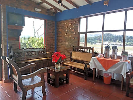 Hotel Cabanas San Cayetano