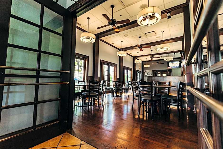 DoubleTree by Hilton Pleasant Prairie Kenosha