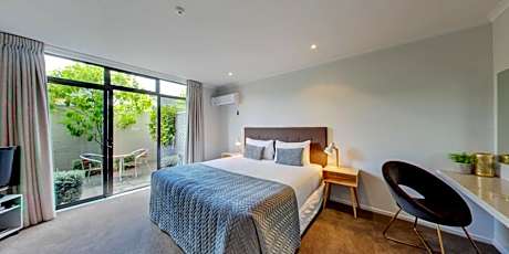 King Studio with Private Spa Bath