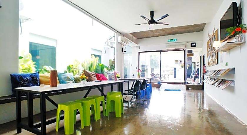 Beds In Garden Hostel