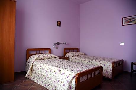 Single Room with Bathroom