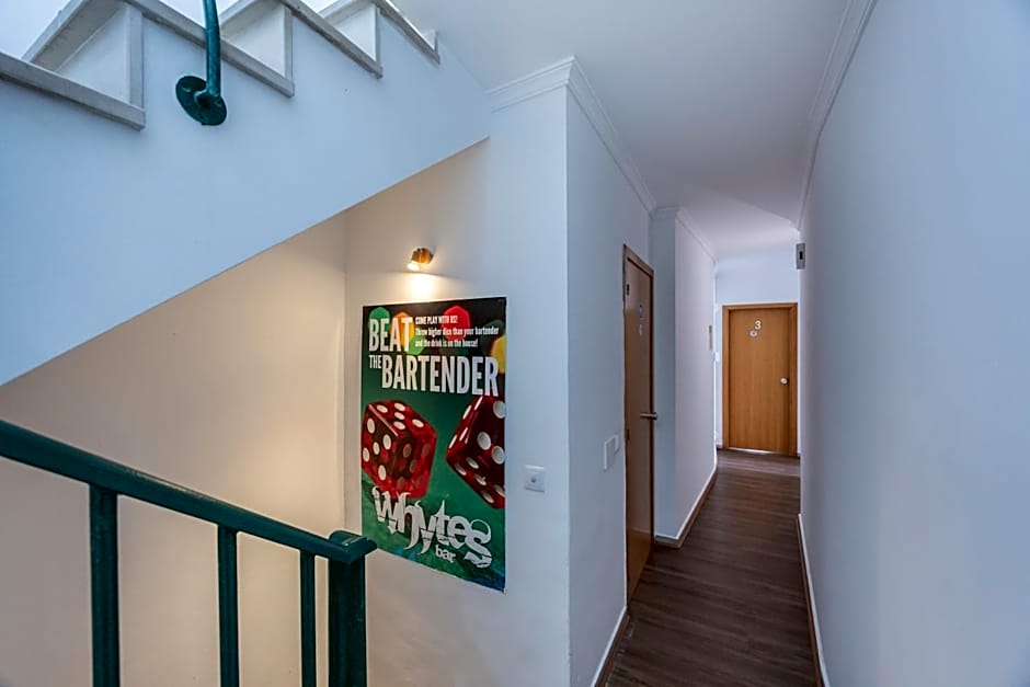 The 17 Party Hostel