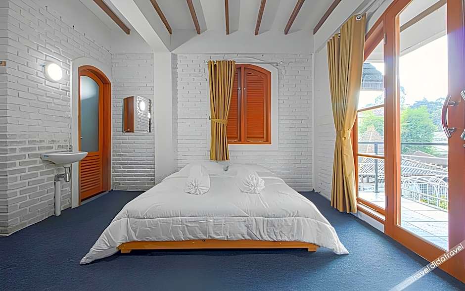 Djourney Hotel Lembang by Escotel