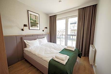 One-Bedroom Apartment with River View and Air Conditioning