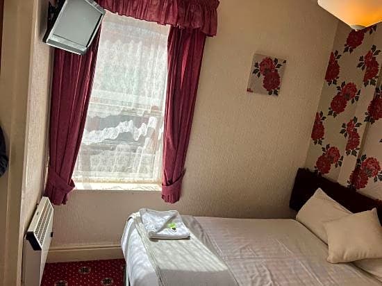 Chesterton Hotel, Blackpool South Shore