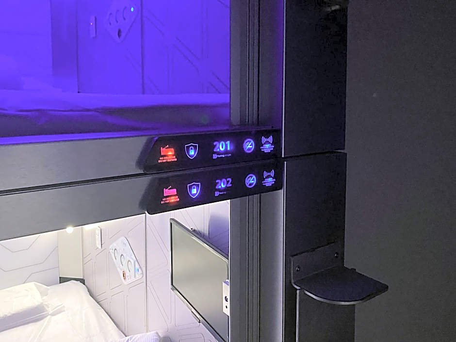 izZzleep Aeropuerto Terminal 2