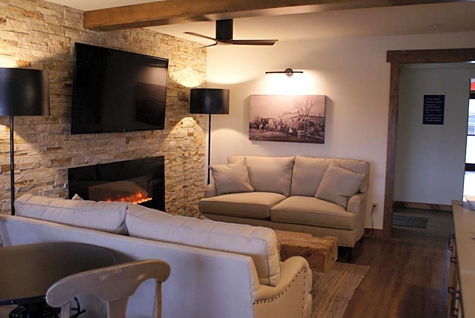 Boarders Inn & Suites by Cobblestone Hotels - Syracuse
