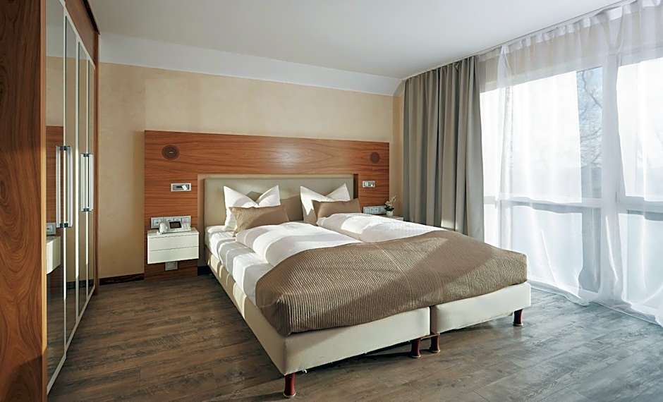 Photo 1 of 21 of Junior Suite, Balcony