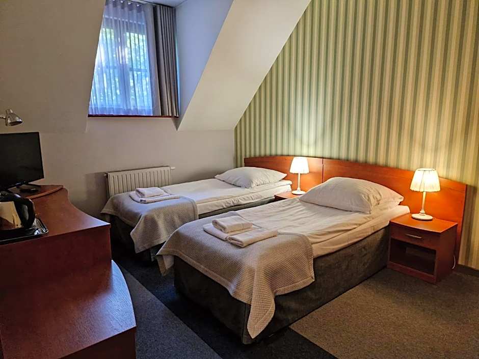 Hotel i Restauracja Pod Szyszkami